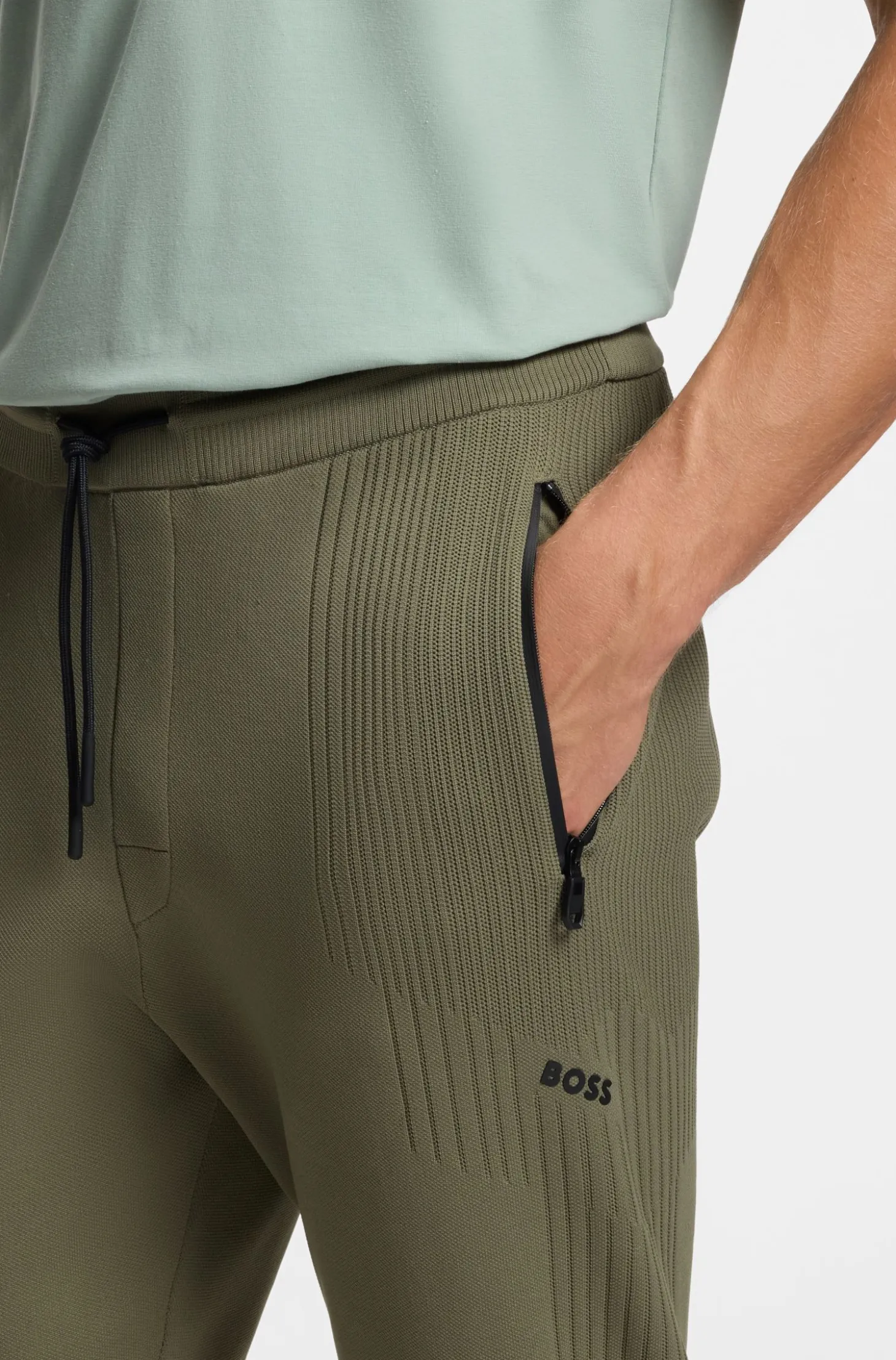 Active Regular-Fit Jogginghose mit Jacquard-Streifen