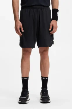 Active Shorts aus Stretch-Gewebe mit Taschen aus Mesh