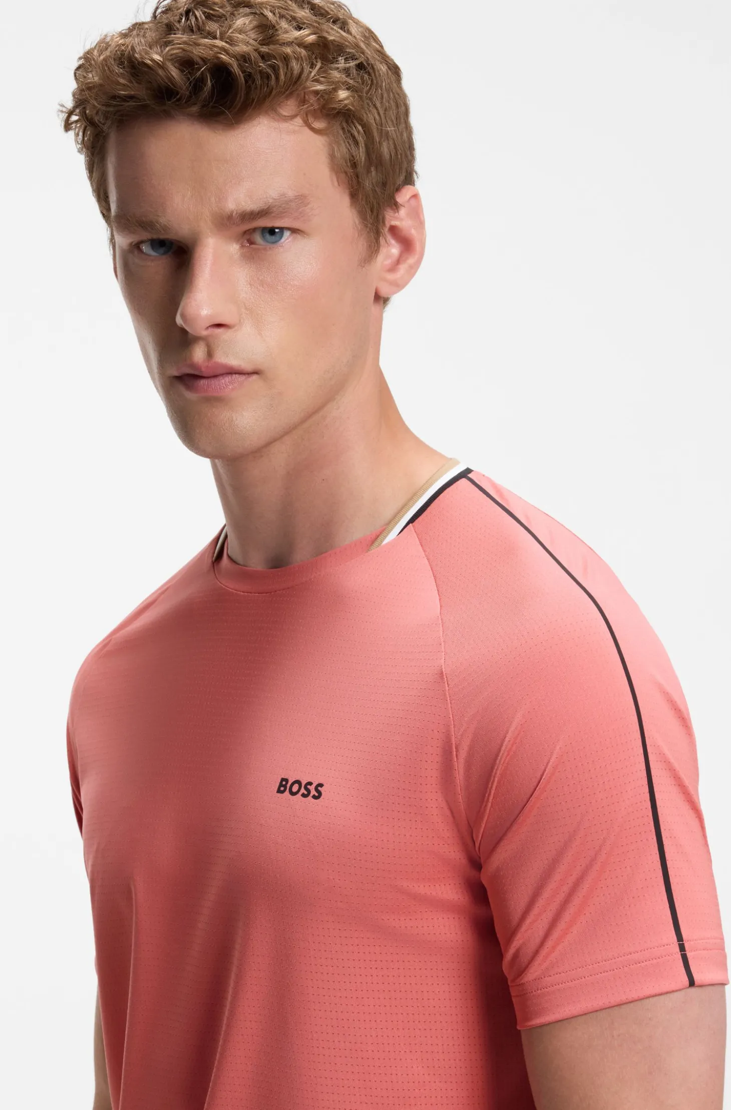 Active Slim-Fit T-Shirt mit Signature-Streifen am Kragen