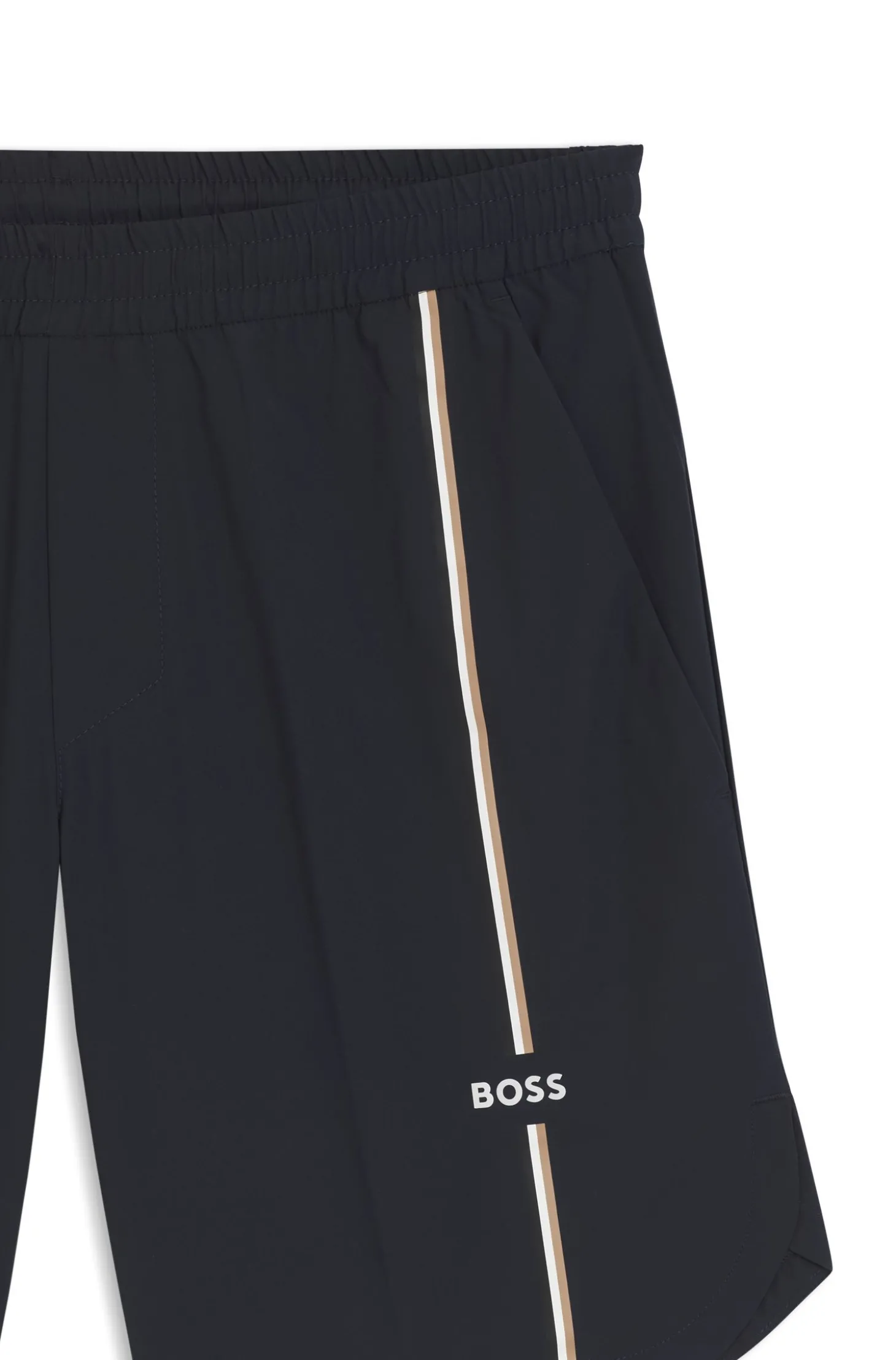 Active Tennis-Shorts aus innovativem NOVA-Gewebe