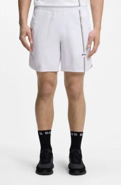 Active Tennis-Shorts aus innovativem NOVA-Gewebe