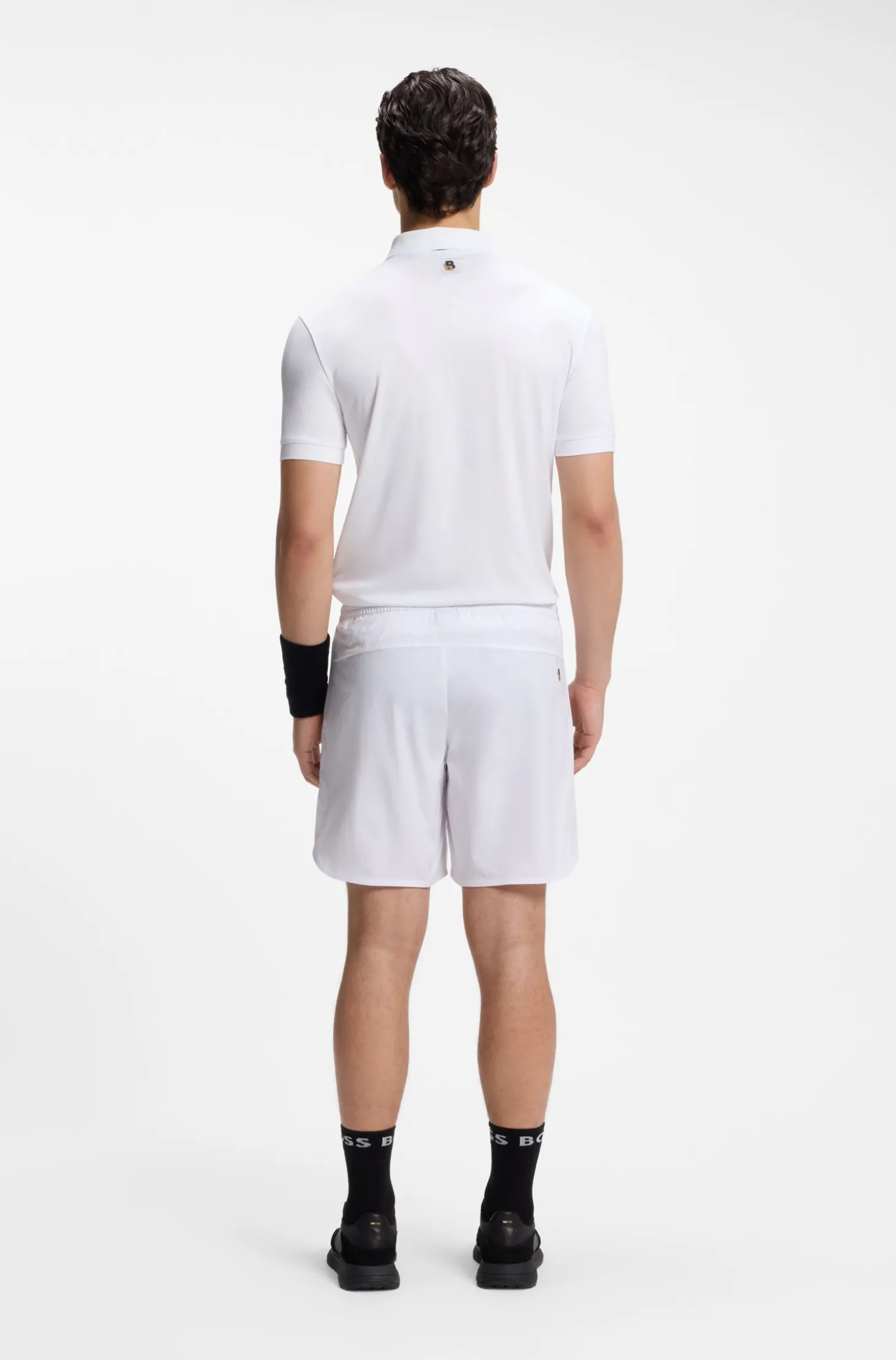Active Tennis-Shorts aus innovativem NOVA-Gewebe