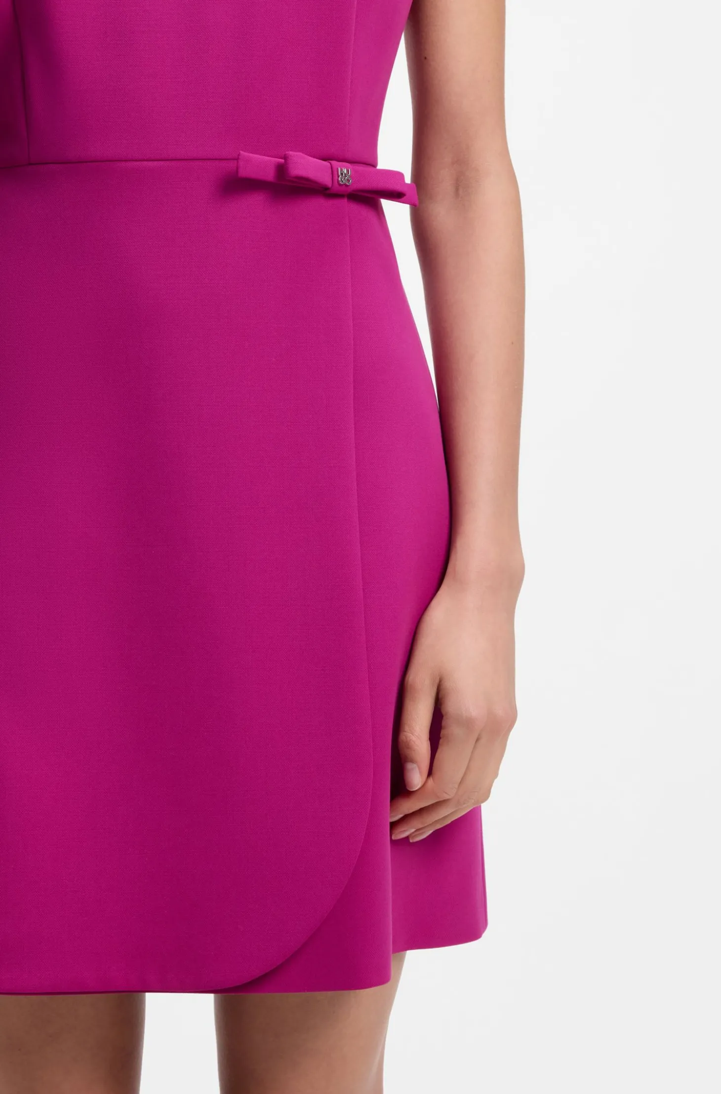 A-Linien-Kleid mit Logo-Schleife