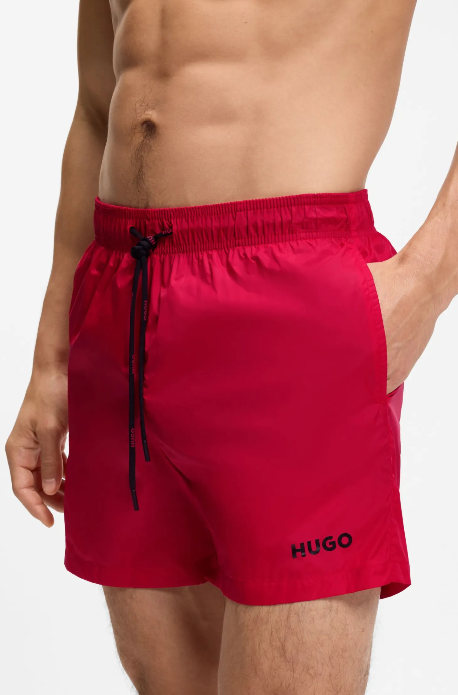 Badeshorts mit kontrastierendem Logo-Print