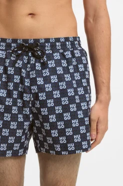 Badeshorts mit Schachbrett-Logos