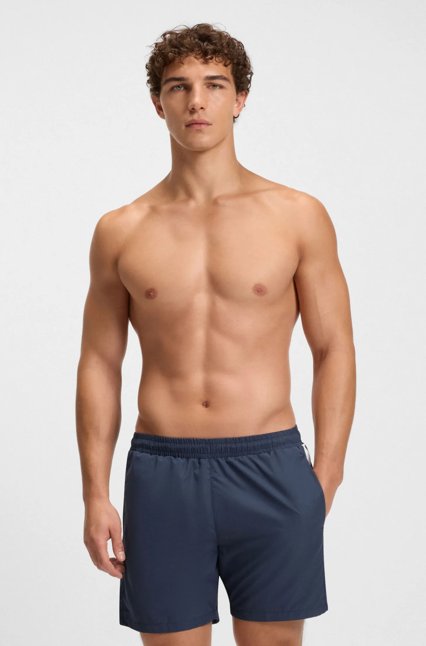 Badeshorts mit Streifen und Logo