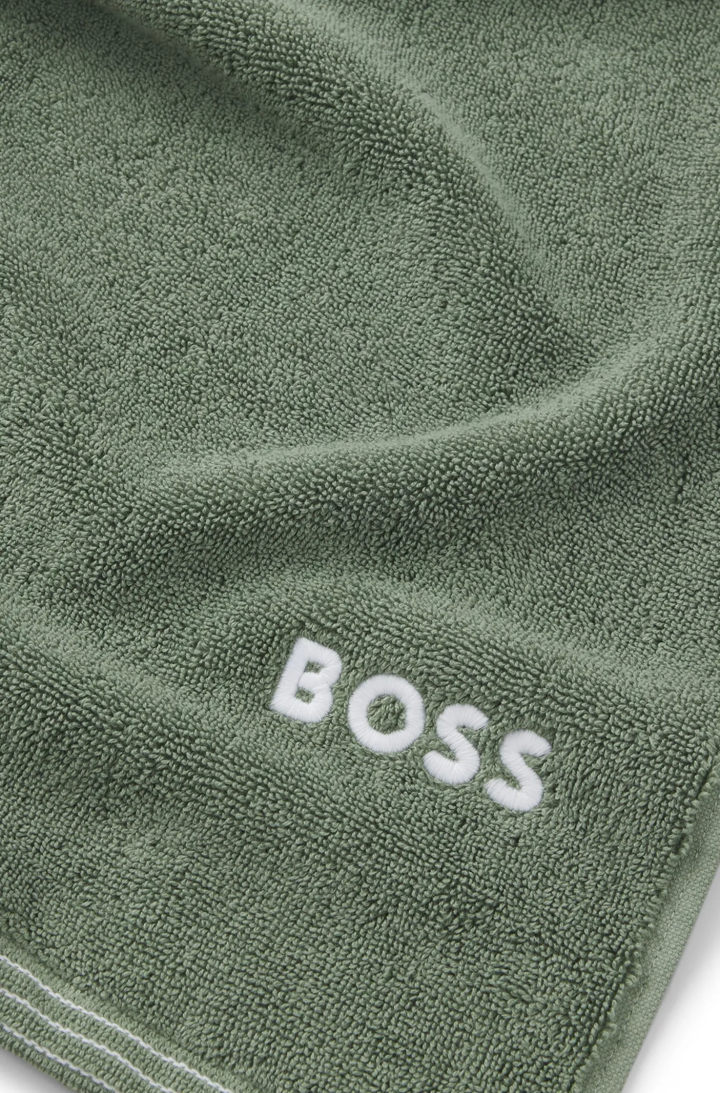 Badetuch aus Baumwolle mit kontrastfarbener Logo-Stickerei