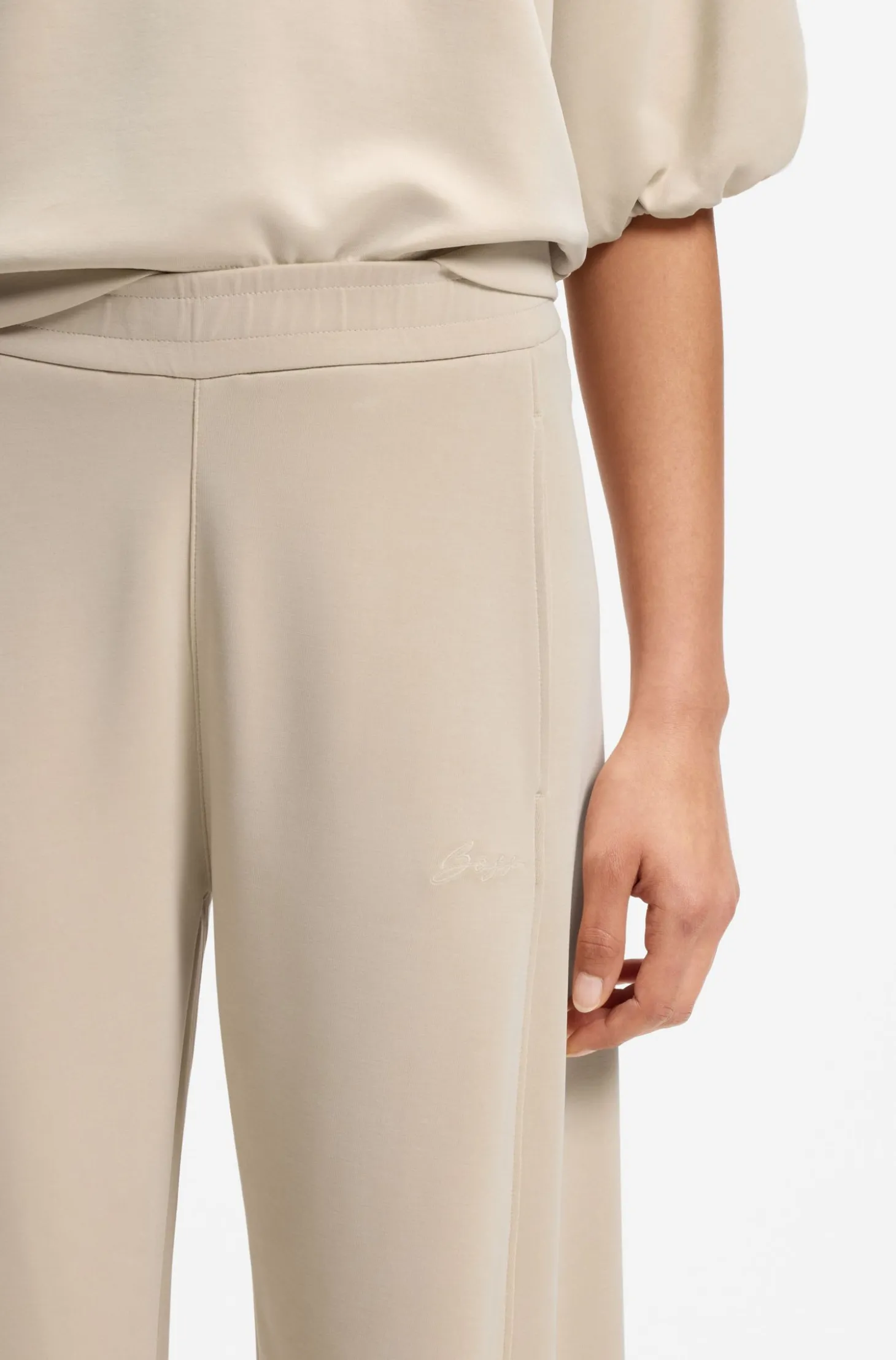 Balloon-Fit Jogginghose mit Logo-Stickerei