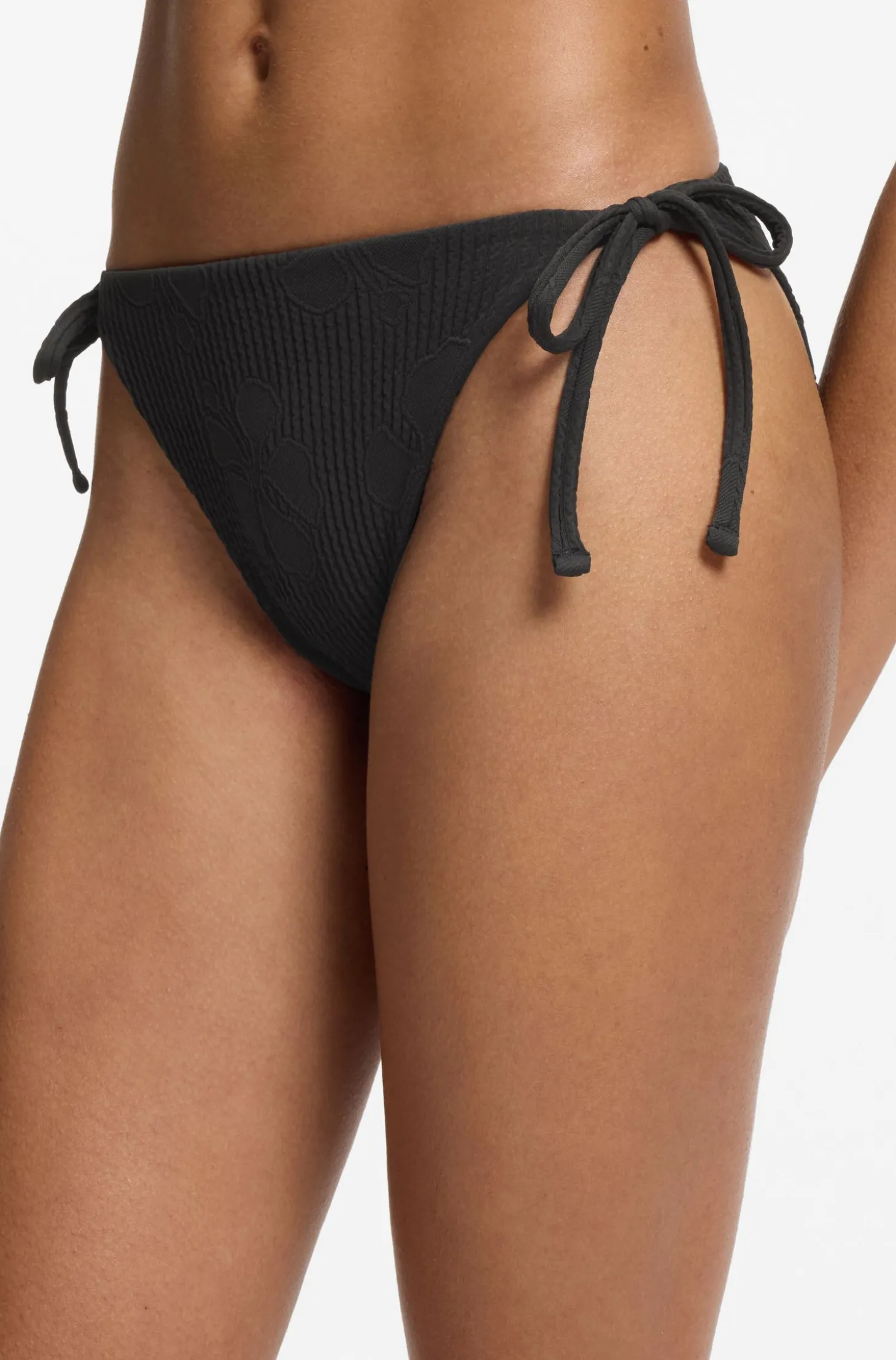Bikinihose mit seitlicher Bindung und strukturiertem tropischem Muster