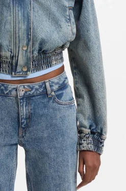 Blaue Bomberjacke aus Stretch-Denim