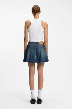 Blauer Minirock aus Denim mit hohem Bund