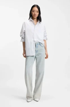 Boyfriend-Fit Jeans aus besonders softem hellblauem Denim