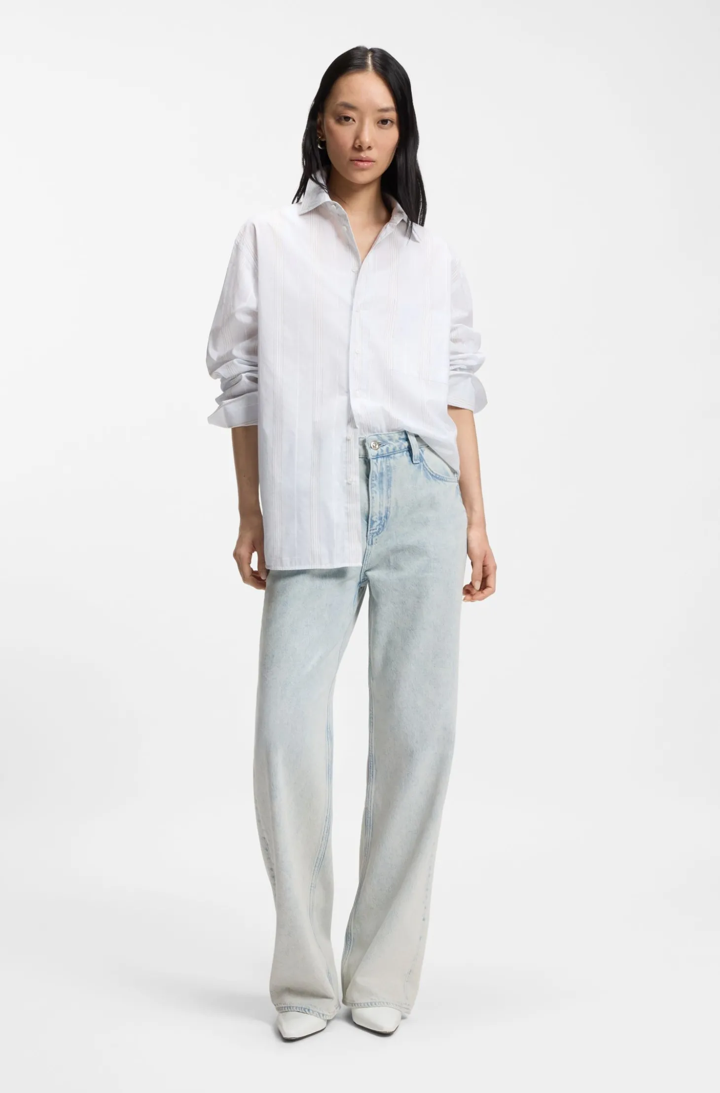 Boyfriend-Fit Jeans aus besonders softem hellblauem Denim