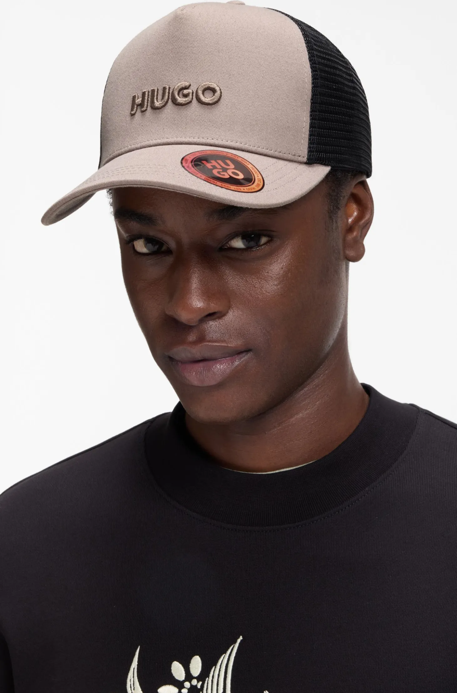 Cap aus Baumwoll-Twill mit Mesh-Einsätzen