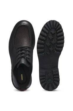 Derbys aus genarbtem Leder mit Profilsohle