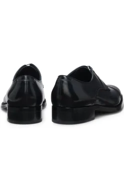 Derbys aus Leder mit Brogue-Details