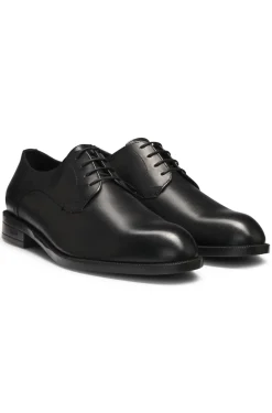 Derbys aus Leder mit Nahtdetails