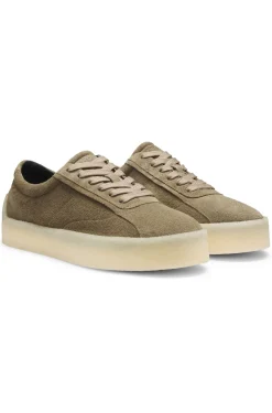 Derbys aus Veloursleder mit Krepp-Gummisohle