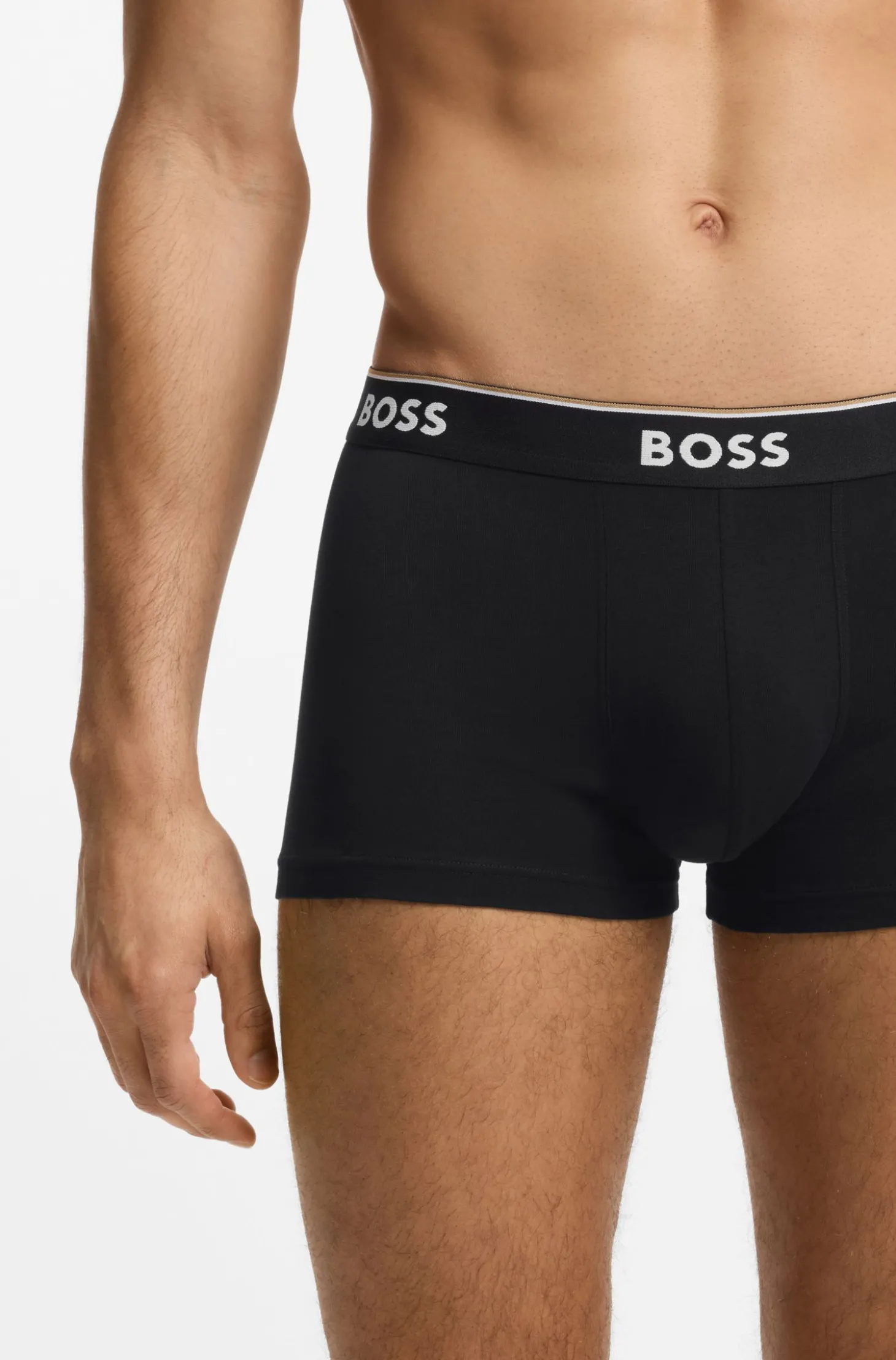 Dreierpack eng anliegende Boxershorts aus Stretch-Baumwolle mit kurzem Bein und Logo-Details