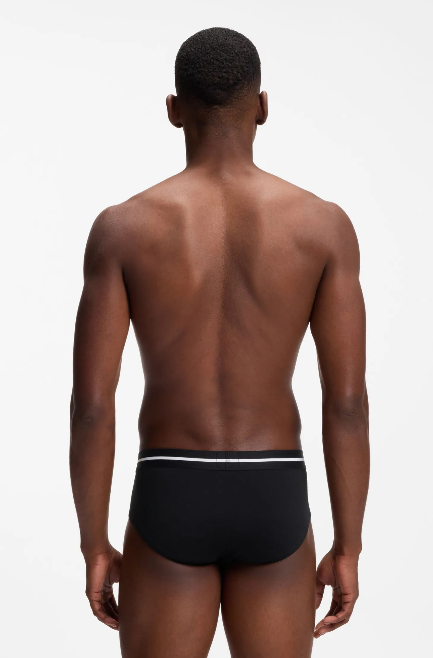 Dreierpack eng anliegende Boxershorts aus Stretch-Baumwolle mit kurzem Bein und Logo am Bund
