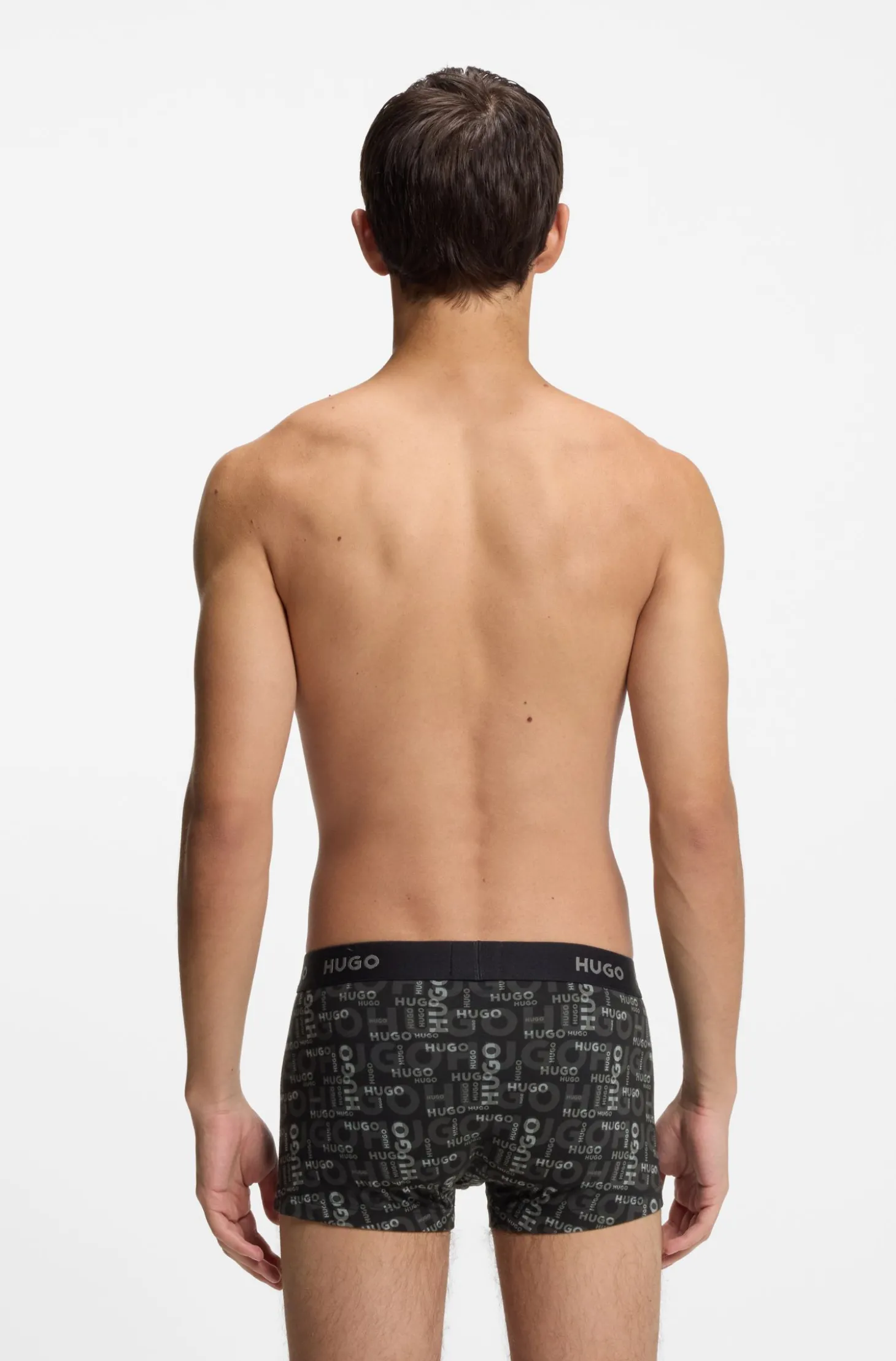 Dreierpack eng anliegende Boxershorts mit kurzem Bein aus Stretch-Baumwolle mit Logo-Bund