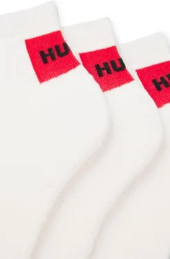 Dreierpack Sneakers-Socken mit rotem Logo-Label