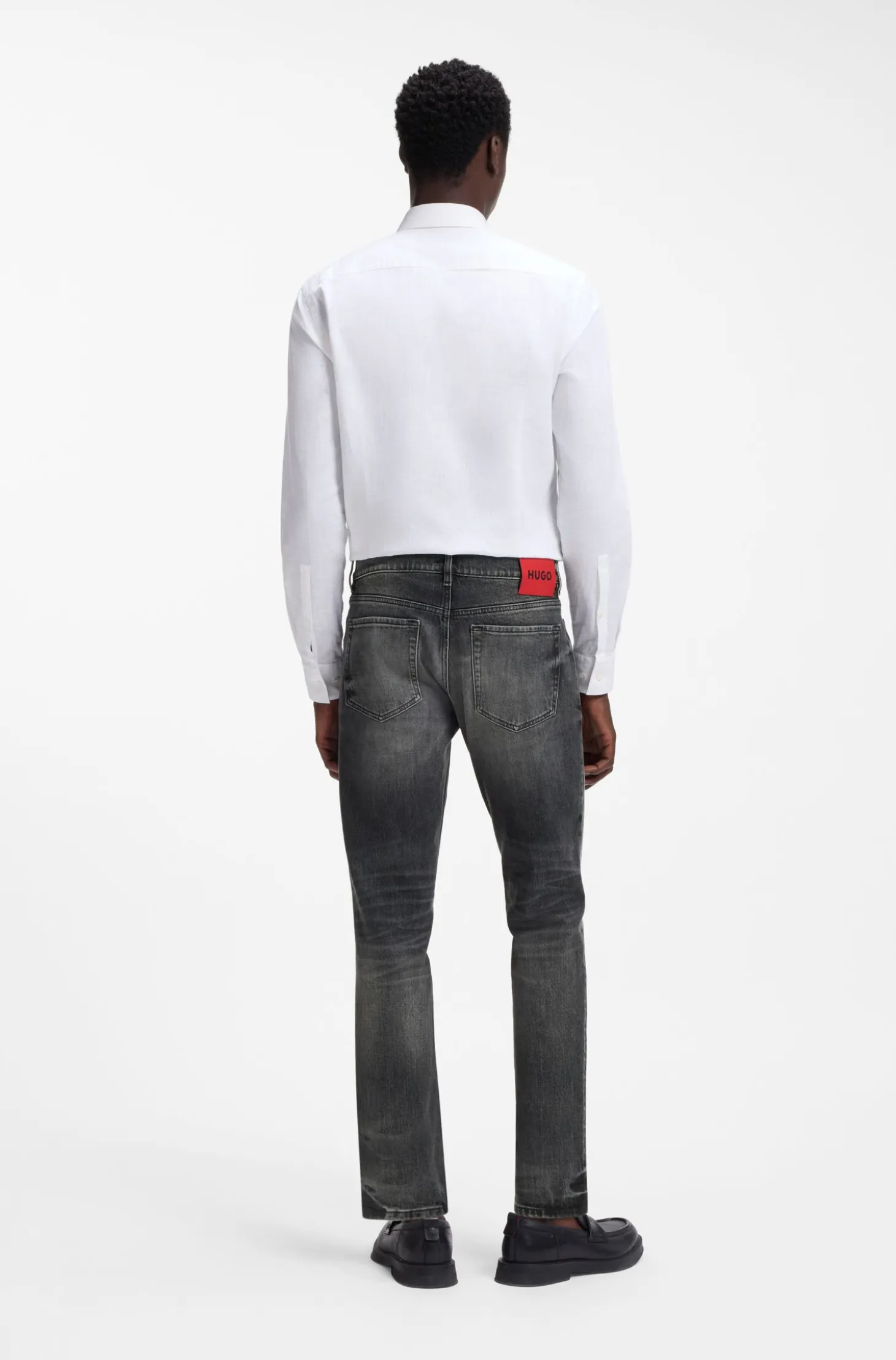 Dunkelgraue Tapered-Fit Jeans aus Stretch-Denim