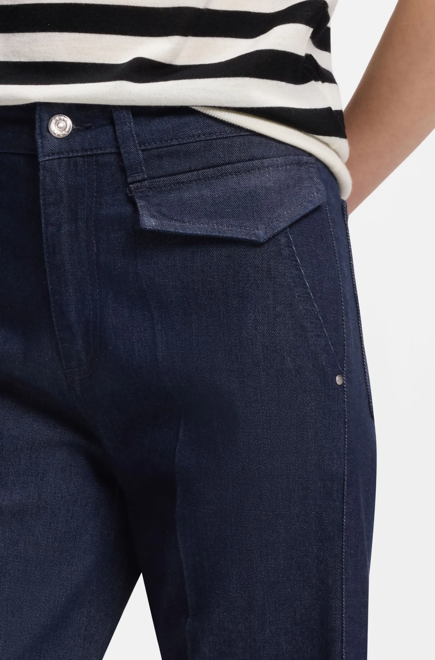Flare-Fit Jeans aus blauem italienischem Stretch-Denim