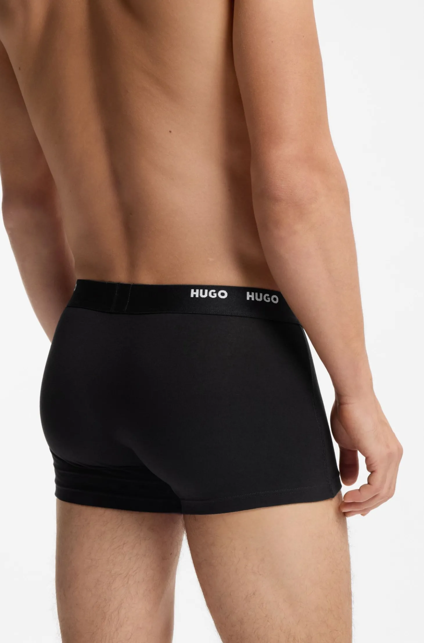 Fünfer-Pack eng anliegende Boxershorts aus Stretch-Baumwolle mit kurzem Bein und Logos am Bund