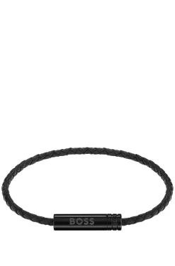 Geflochtenes Armband aus schwarzem Leder mit Logo-Plakette