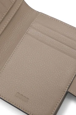 Geldbörse aus Leder mit Logo-Schriftzug