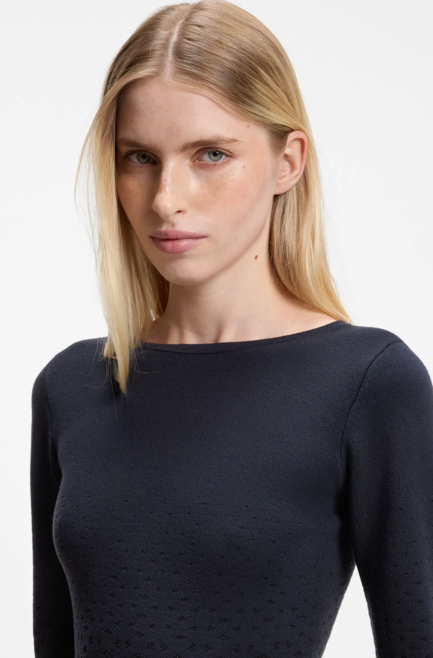 Gemustertes Kleid aus Stretch-Strick mit U-Boot-Ausschnitt