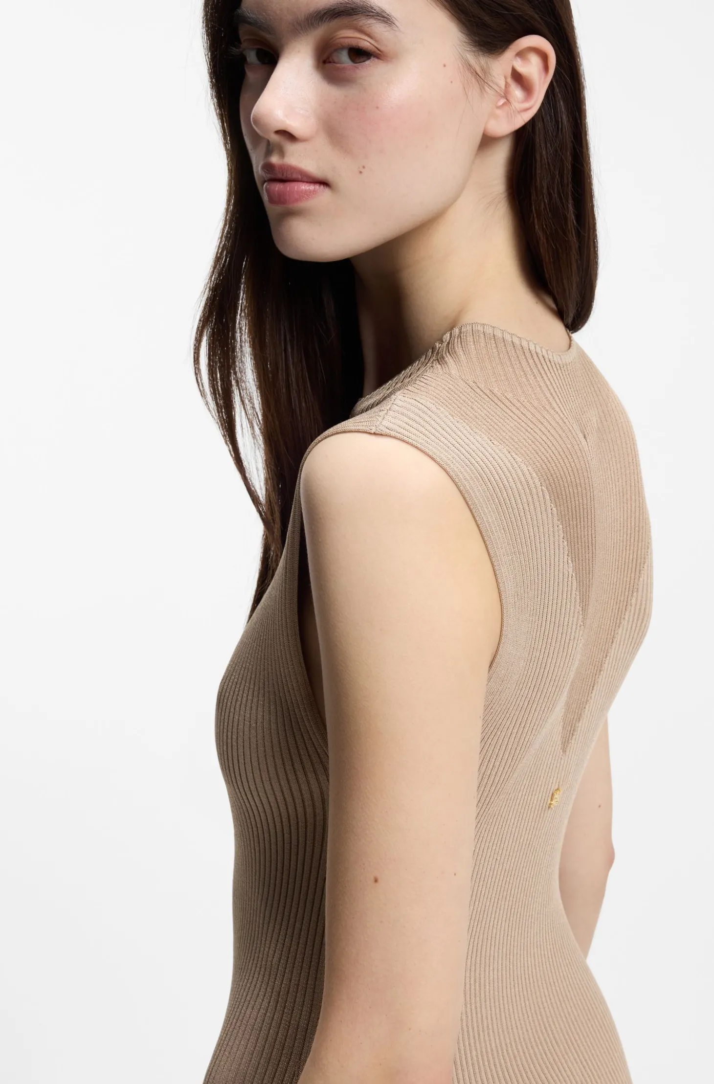 Geripptes Kleid mit Colour-Block-Effekt