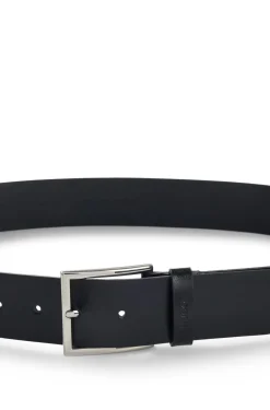 Glattledergürtel mit polierten Metalldetails