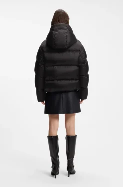 Glänzende Daunensteppjacke mit Statement-Zipper