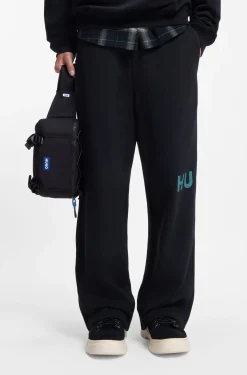 Gürteltasche mit blauem Logo-Label