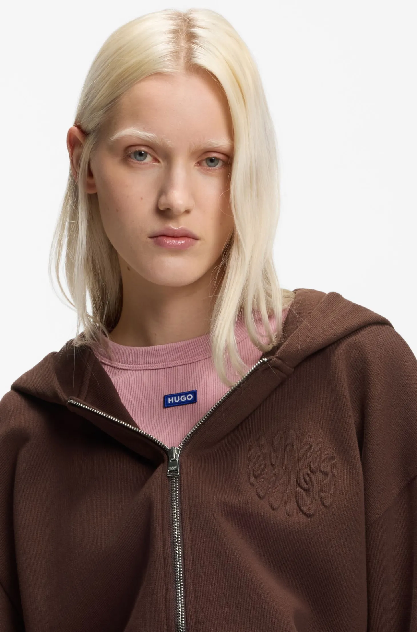 Hoodie aus Baumwoll-Terry mit Reißverschluss und Logo-Prägungen