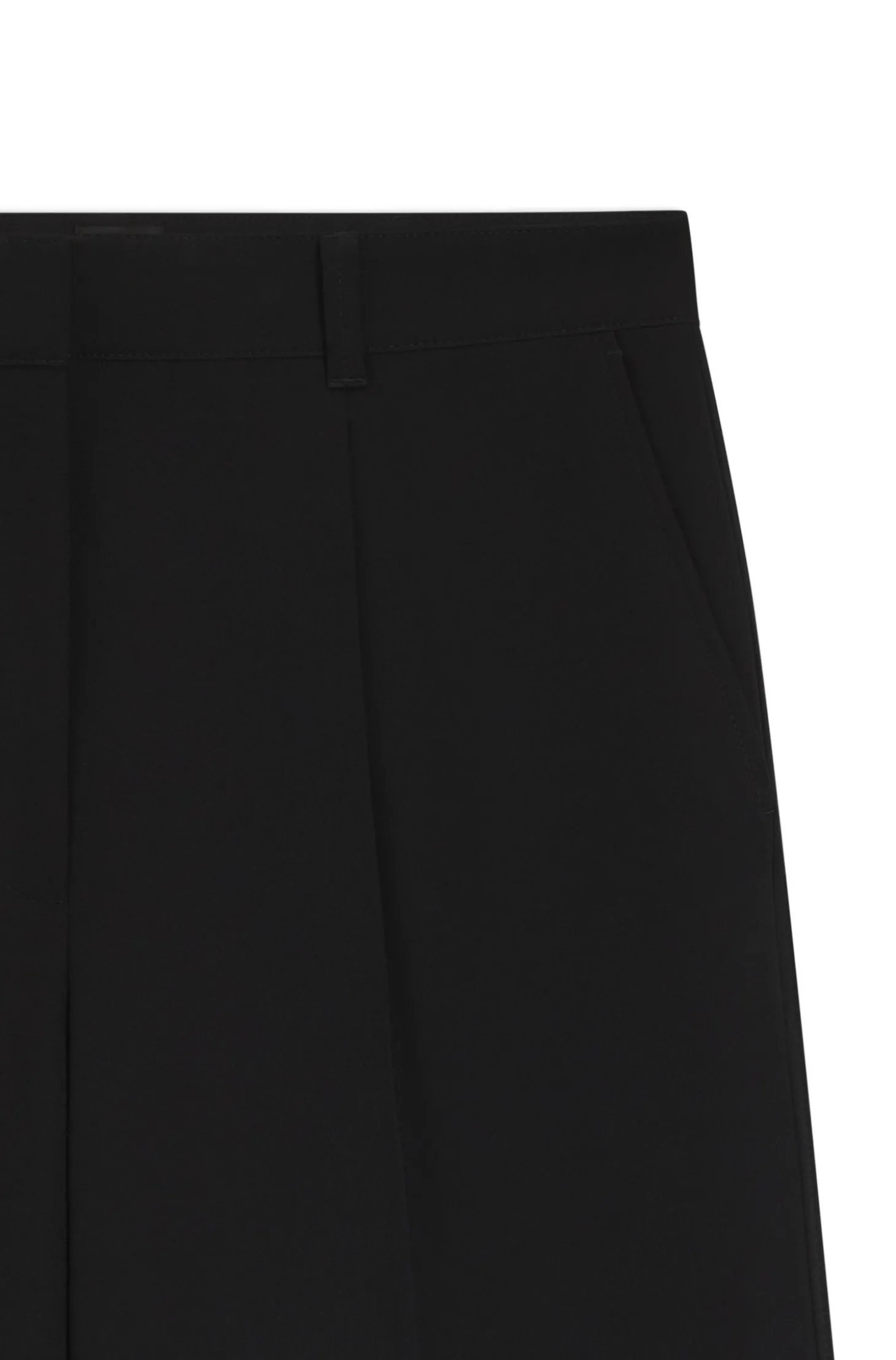 Hose aus Stretch-Gewebe mit weitem Beinverlauf