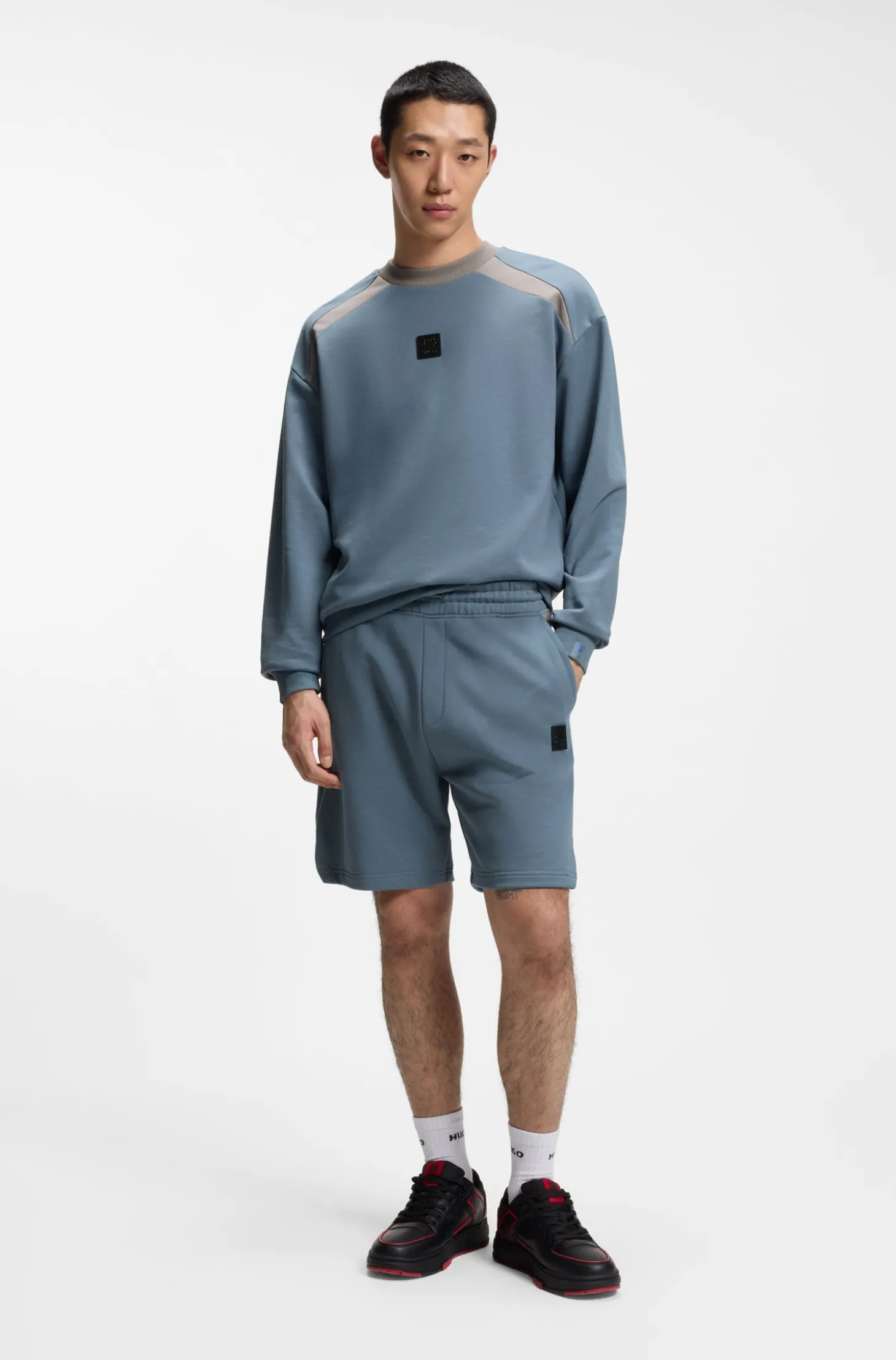 HUGO x RB Shorts aus Baumwoll-Terry mit Stiermotiv