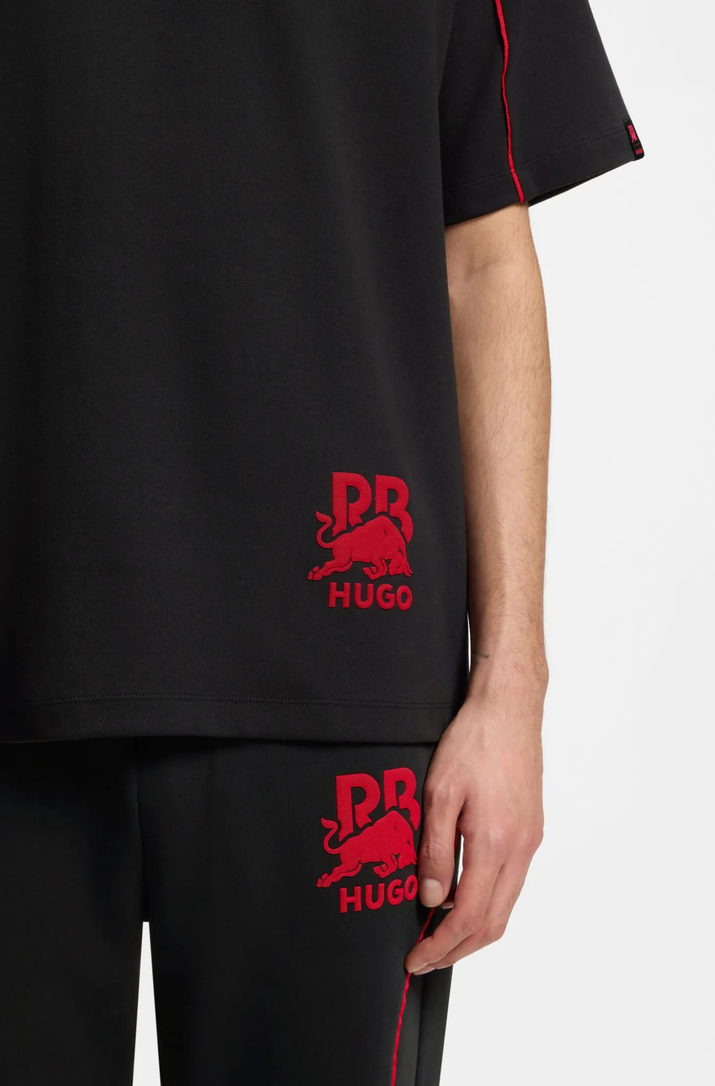 HUGO x RB T-Shirt aus Baumwoll-Mix mit kontrastfarbenen Paspeln