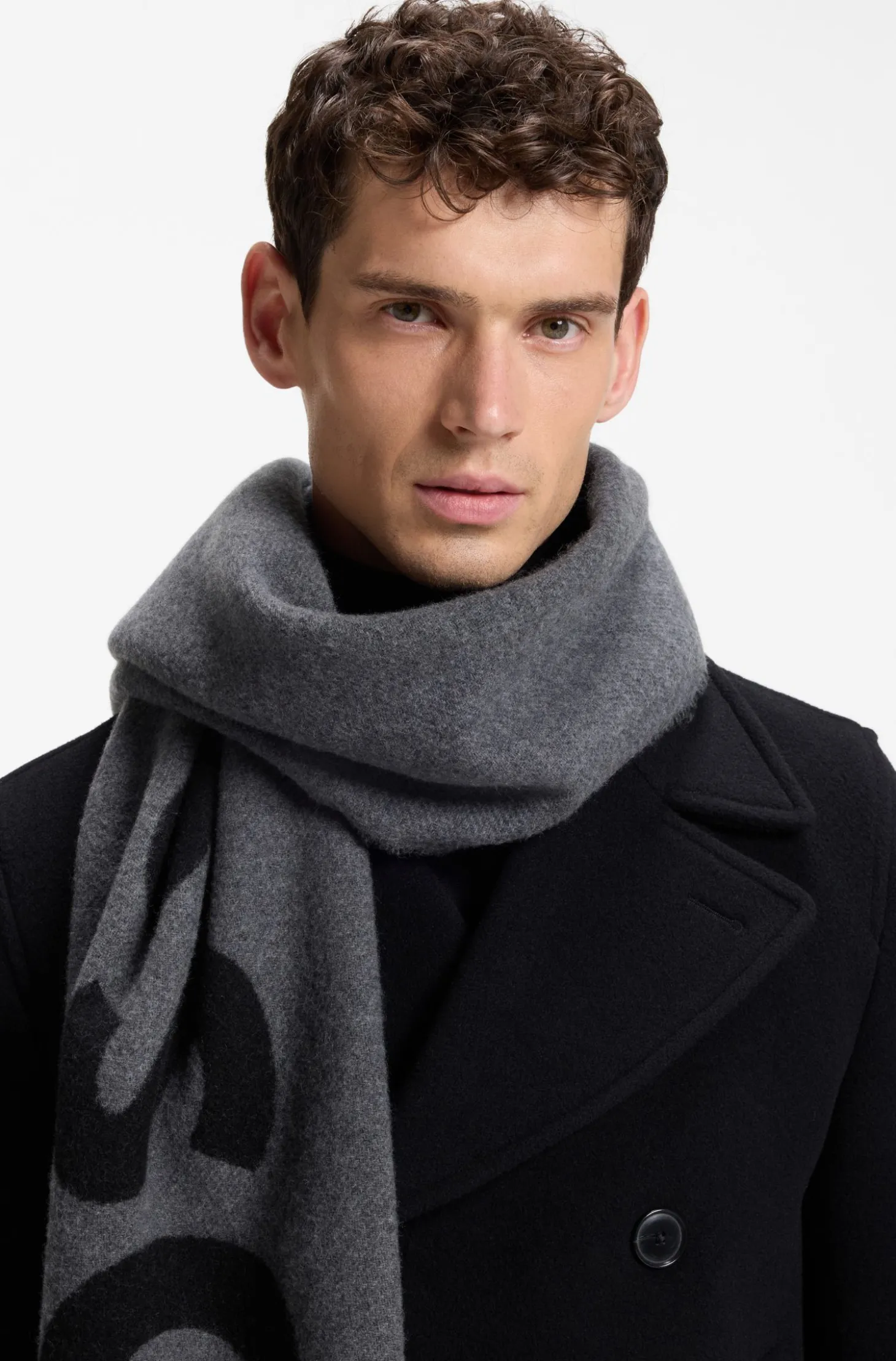 In Italien gefertigter Jacquard-Schal aus Woll-Mix