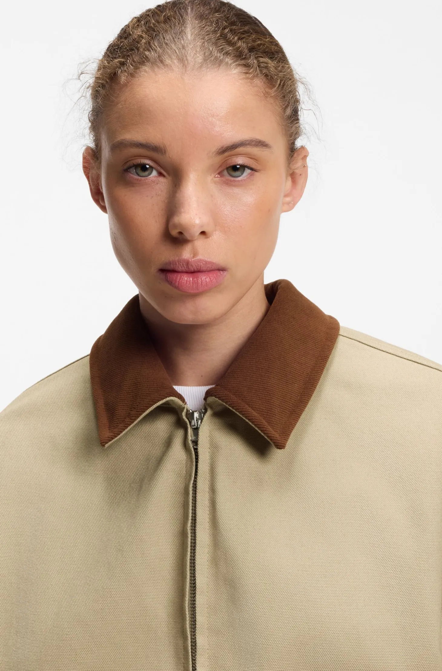 Jacke aus Stretch-Baumwolle mit Kontrastkragen aus Cord