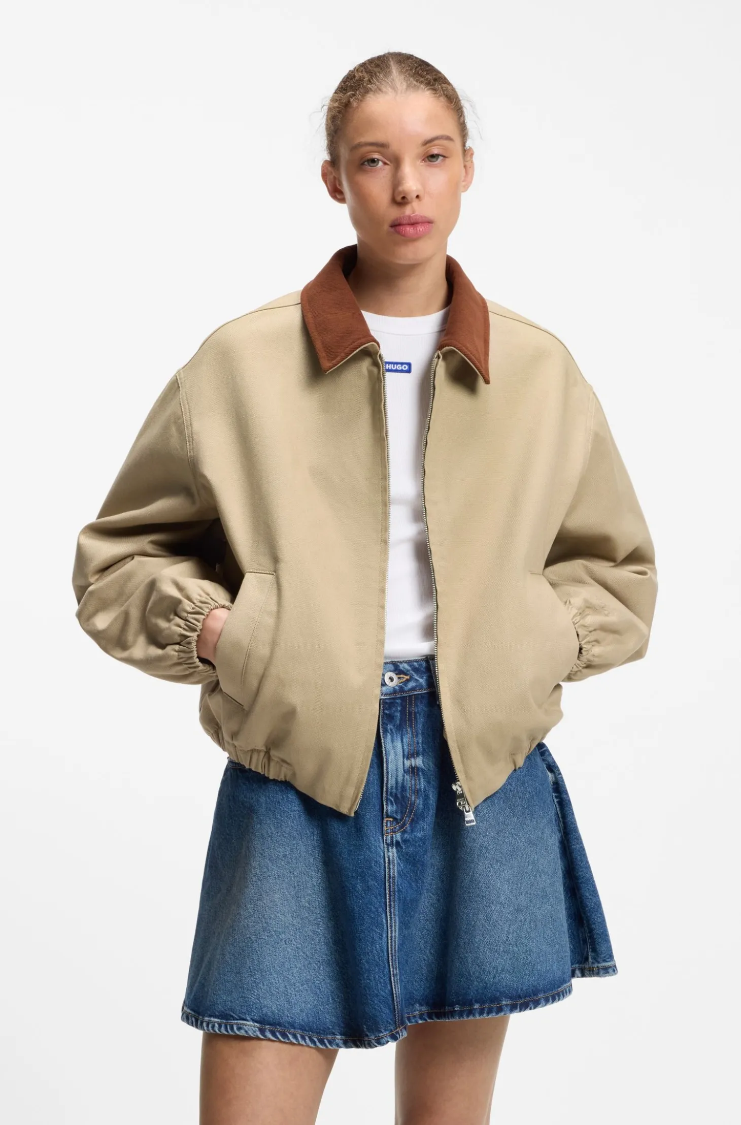 Jacke aus Stretch-Baumwolle mit Kontrastkragen aus Cord
