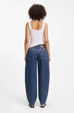 Jeans aus blauem japanischem Denim mit Barrel-Passform