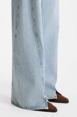 Jeans mit hohem Bund und weitem Beinverlauf
