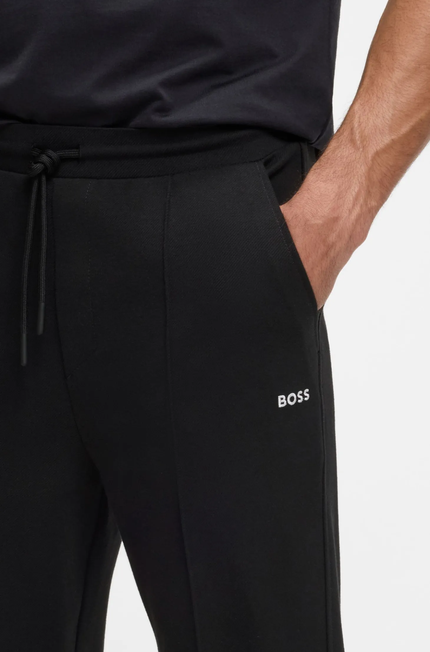 Jogginghose aus Baumwoll-Mix mit Biesenfalten