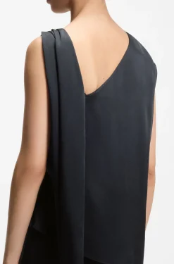 Jumpsuit mit geradem Beinverlauf und gerafftem Pin-Detail