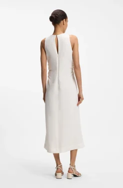 Kleid in A-Linie mit gerafften Seiten