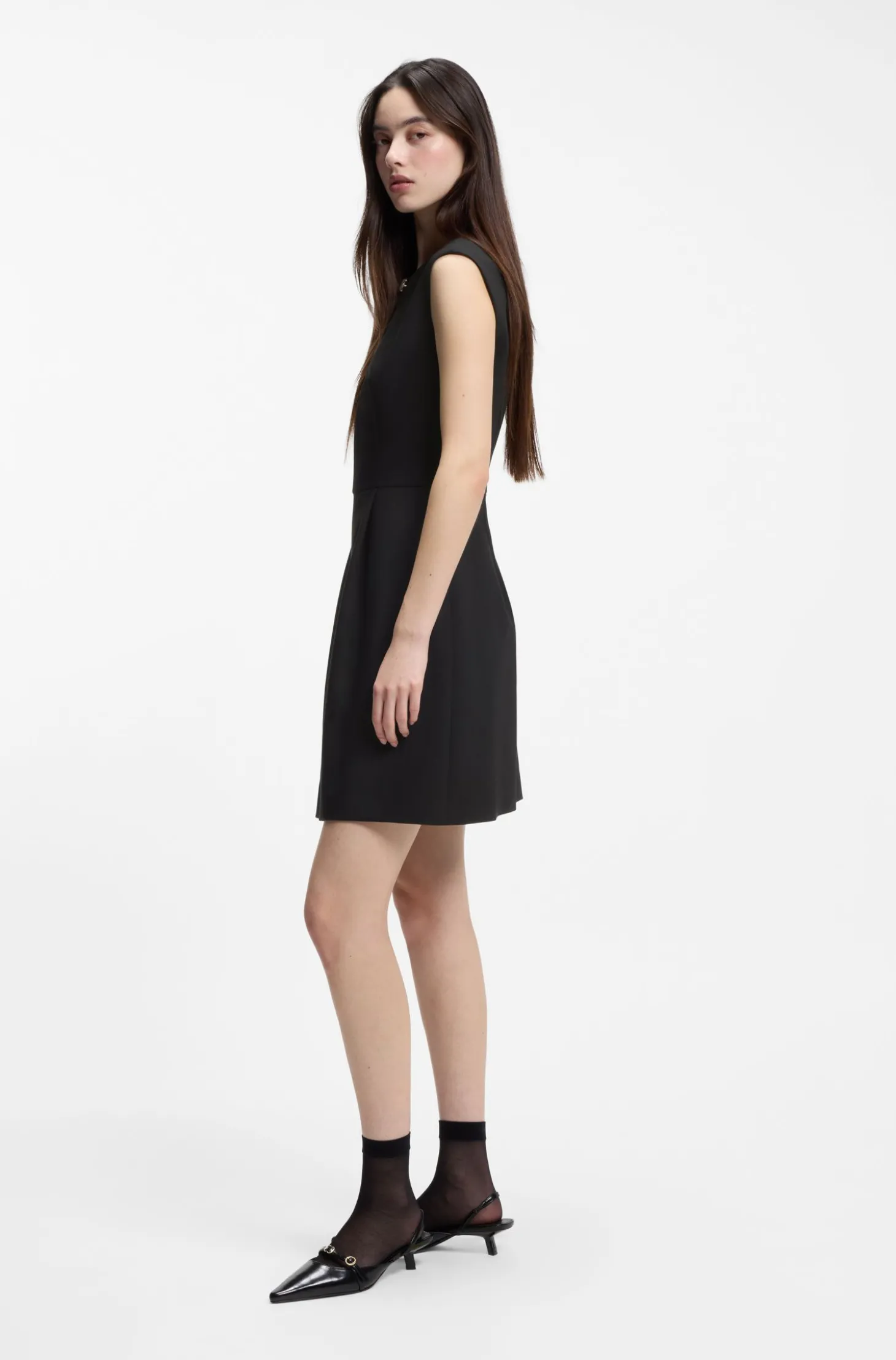 Kleid mit Cap-Ärmeln und Schlüsselloch-Ausschnitt mit Hardware-Besatz
