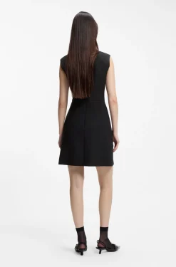 Kleid mit Cap-Ärmeln und Schlüsselloch-Ausschnitt mit Hardware-Besatz